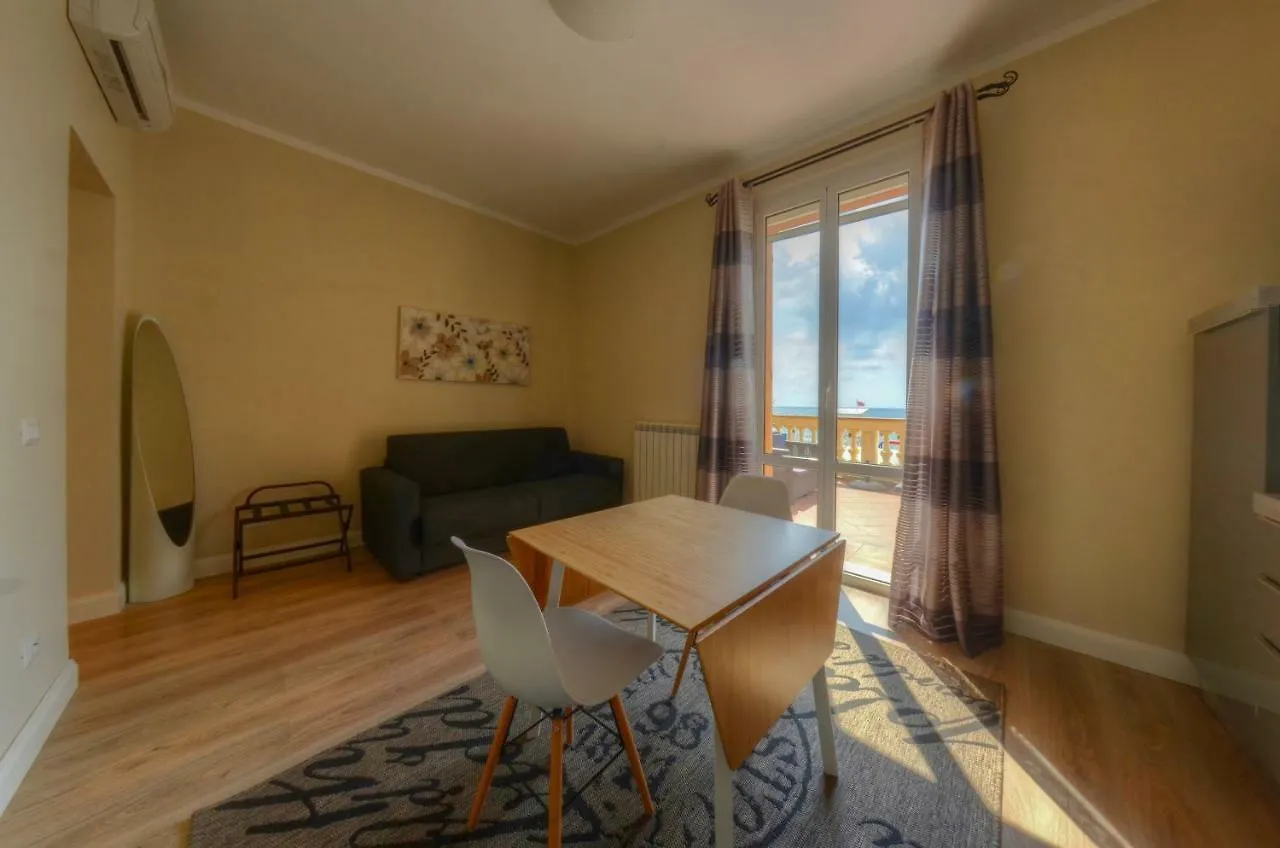 Blu Sea Apartments Pietra Ligure 0*,